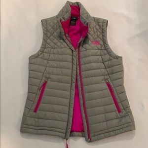 North face puffer vest!!